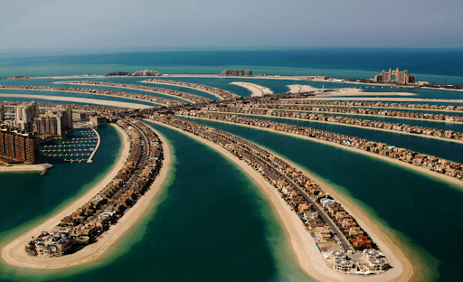 Palm Jumeirah is one of the most exclusive holiday home areas to invet in Dubai.